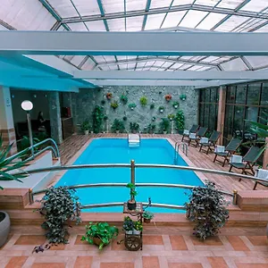 4* מלון Pino Vere Palace