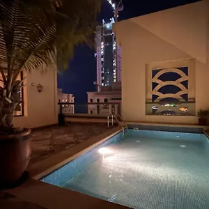 Neyar Beach Vibes - The Penthouse ОАЭ
